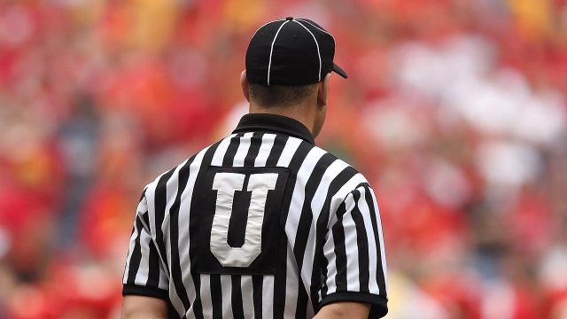 how much does a NFL referee make
