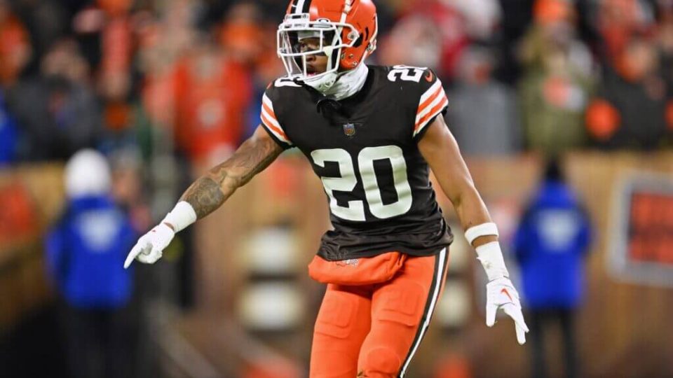 Browns CB Greg Newsome says he was not robbed at gunpoint despite reports
