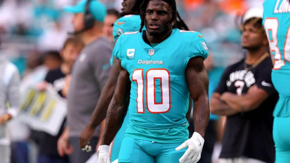 Police investigating Dolphins WR Tyreek Hill over alleged assault: Reports