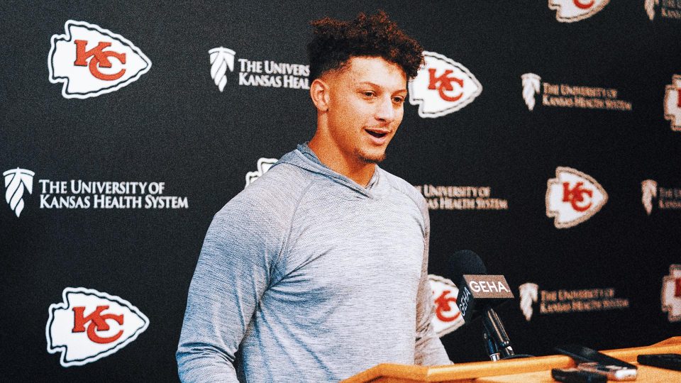 Patrick Mahomes: Chiefs ring ceremony 'last night to celebrate' before moving on