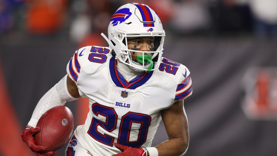 Nyheim Hines jet ski accident: What to know about collision that seriously injured Bills RB