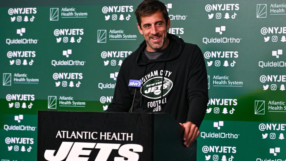 Aaron Rodgers committed to Jets beyond 2023 NFL season?