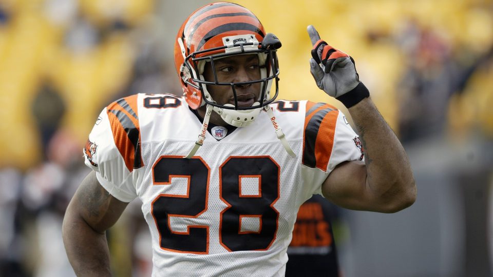 Corey Dillon goes off on Bengals for not being inducted into recently created Ring of Honor: 'It's damn near criminal'