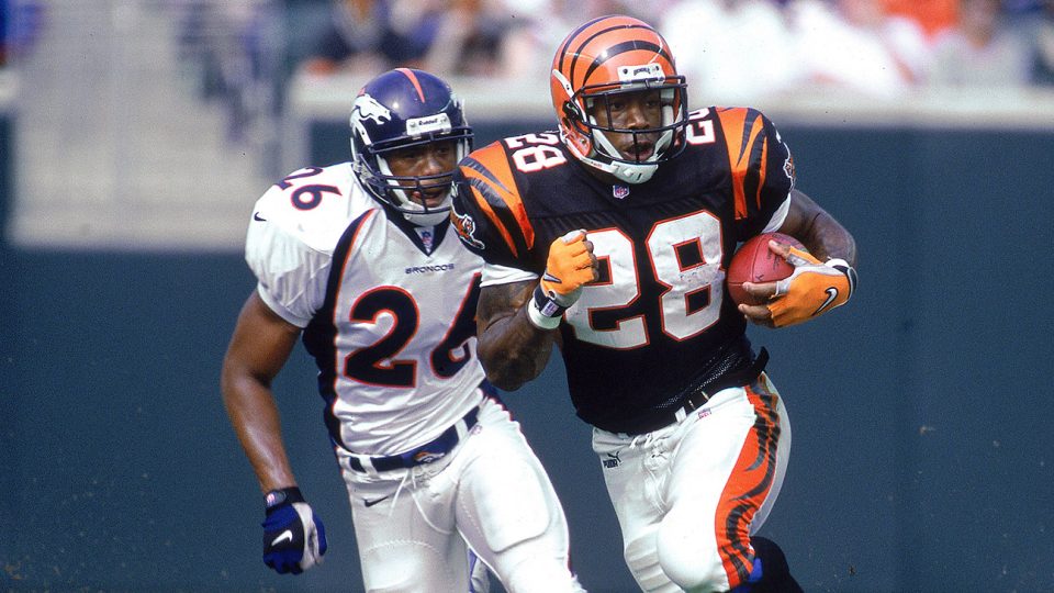 Ex-RB Dillon rips Bengals' ring of honor process