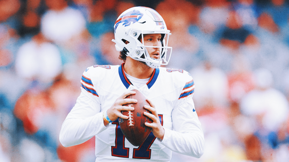 2023 NFL odds: Which quarterback will lead the NFL in interceptions?
