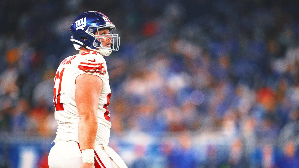 New York Giants' unsuccessful 'tush push' leaves two players injured
