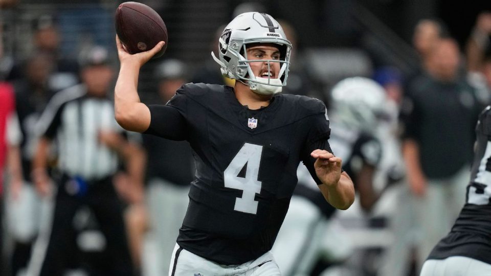 Sources: Raiders to start rookie O'Connell at QB