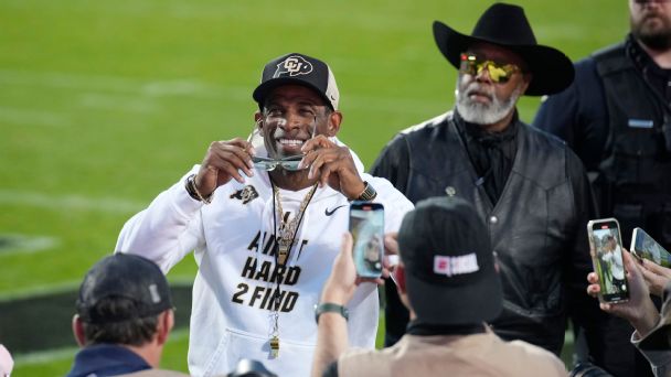 What's it like to be recruited by Deion Sanders? Prospects, parents give the inside scoop