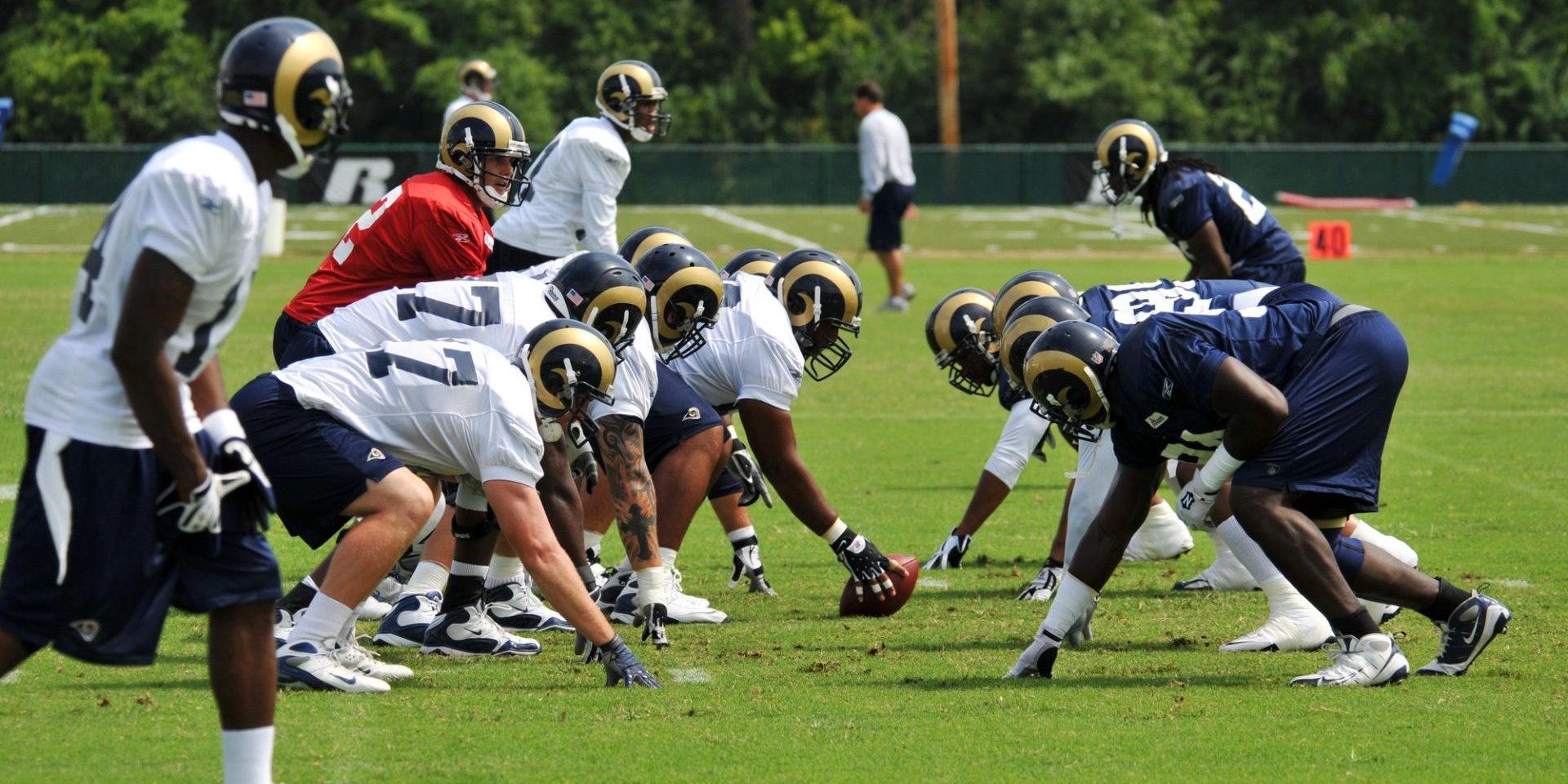 Saint Louis Rams Football team during practice, USA on August 19, 2009 — Photo by carlosphotos